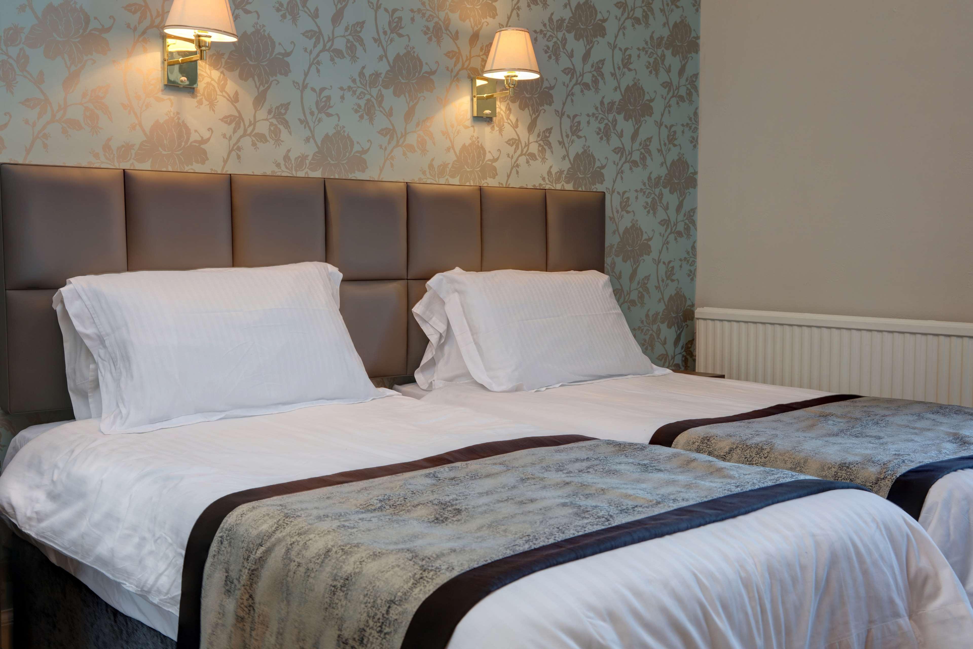 Sure Hotel By Best Western Локерби Экстерьер фото